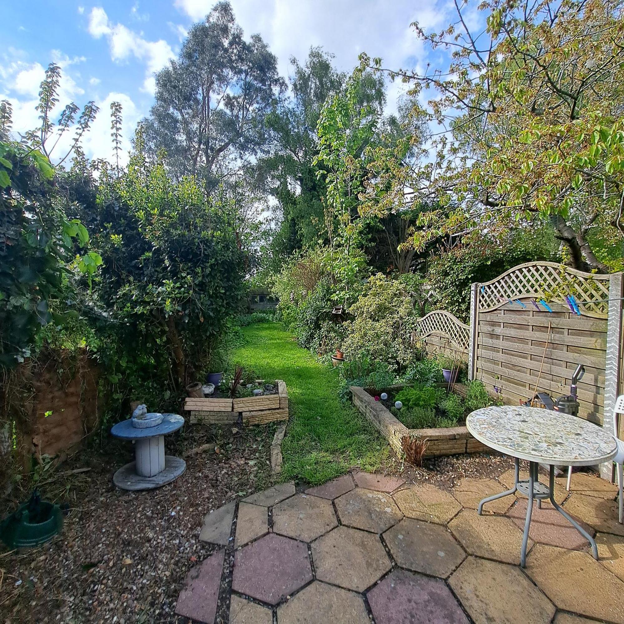 Generous 3 Bed In The Heart Of The Village 亨廷登 外观 照片